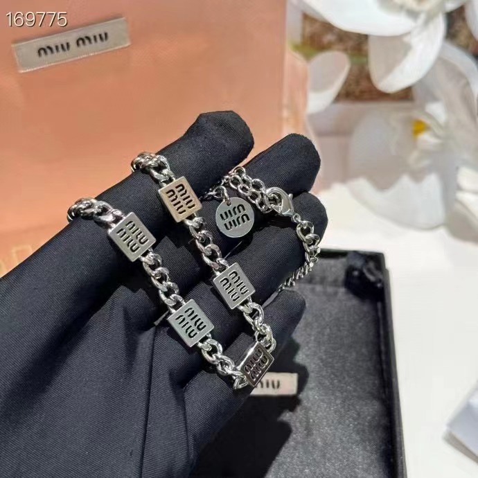 MIU MIU
